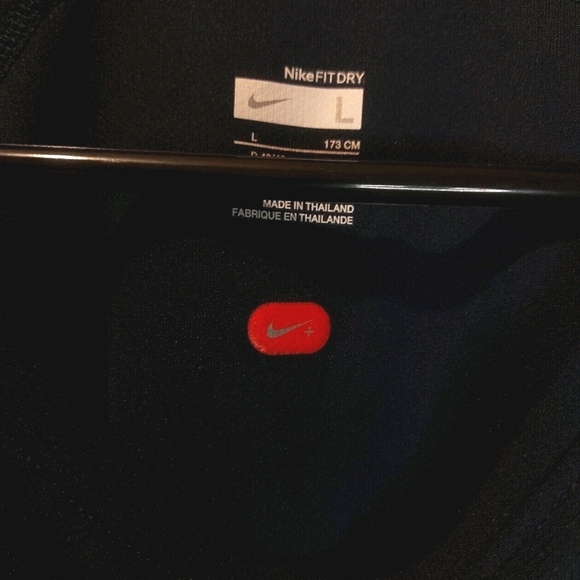 NIKE ♡ Ladies Long Sleeve Athletic Top - Picture 6 of 9